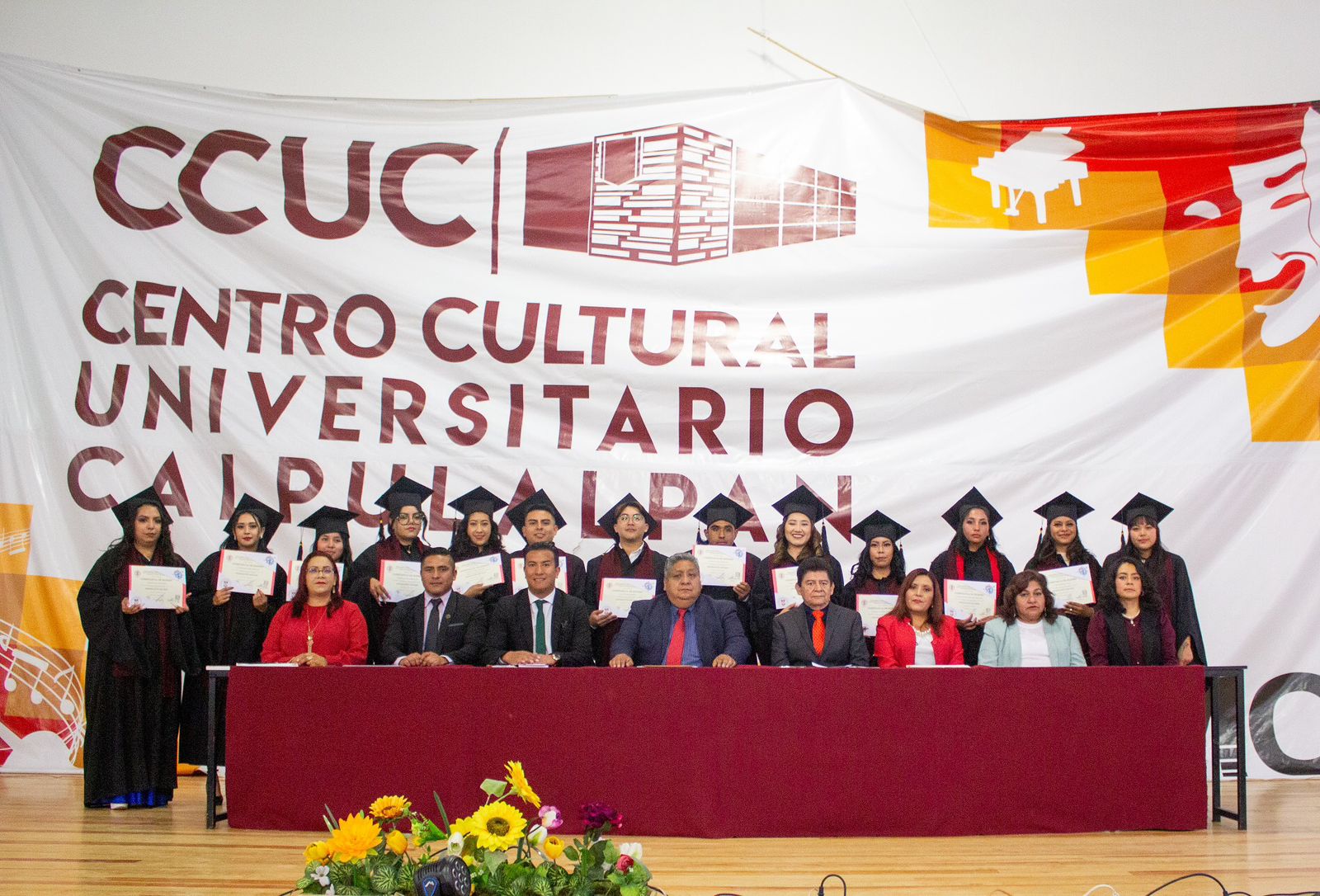 Culminaron estudios profesionales en el campus Calpulalpan de la UATx